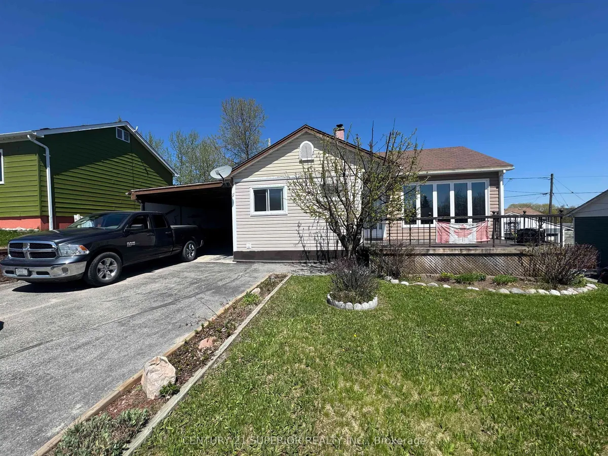 3 Falcon Drive, Manitouwadge, On P0t 2c0
