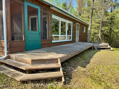 Detached in Kenora Remote Area