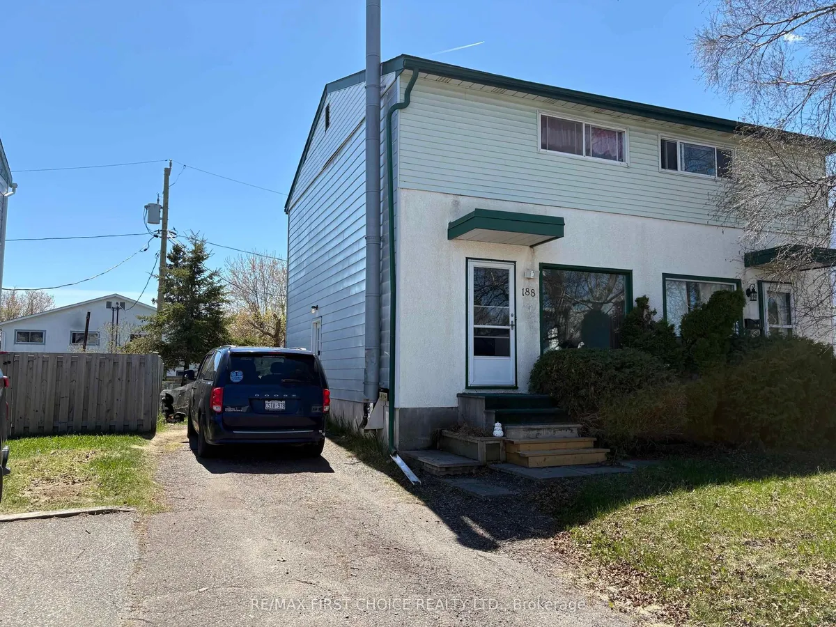 Semi-Detached in Thunder Bay