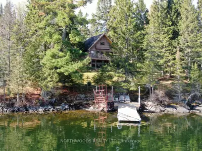 Detached in Sioux Narrows-Nestor Falls