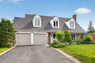 Detached in Beacon Hill North - South and Area