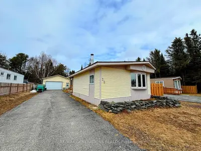 25 Coveney Street, Marathon, On P0t 2e0