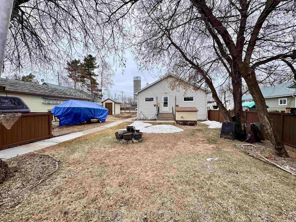 Detached in Red Lake