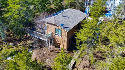 Detached in Kenora Remote Area