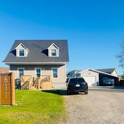 Detached in Greenstone