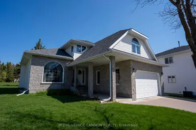 113 Princeton Place, Thunder Bay, On P7a 8b3