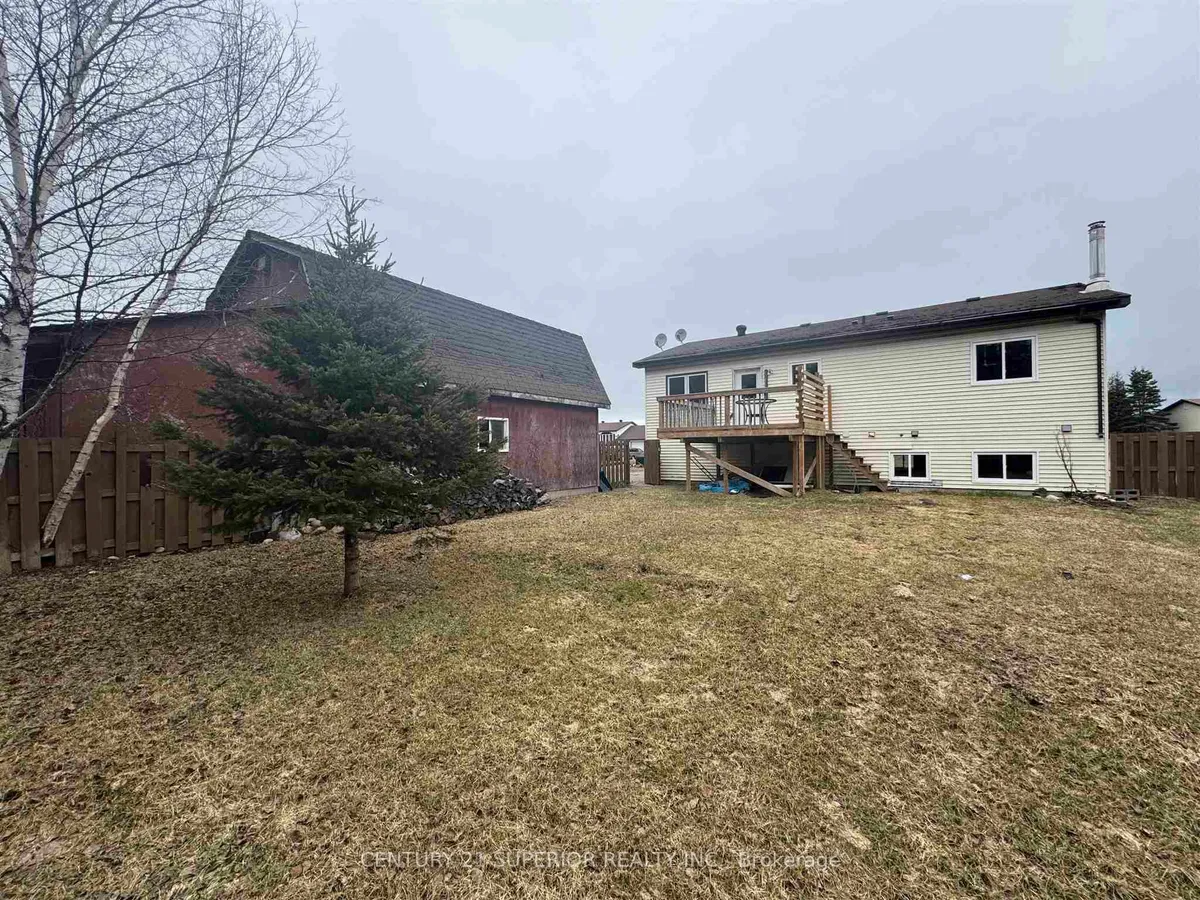 Detached in Marathon