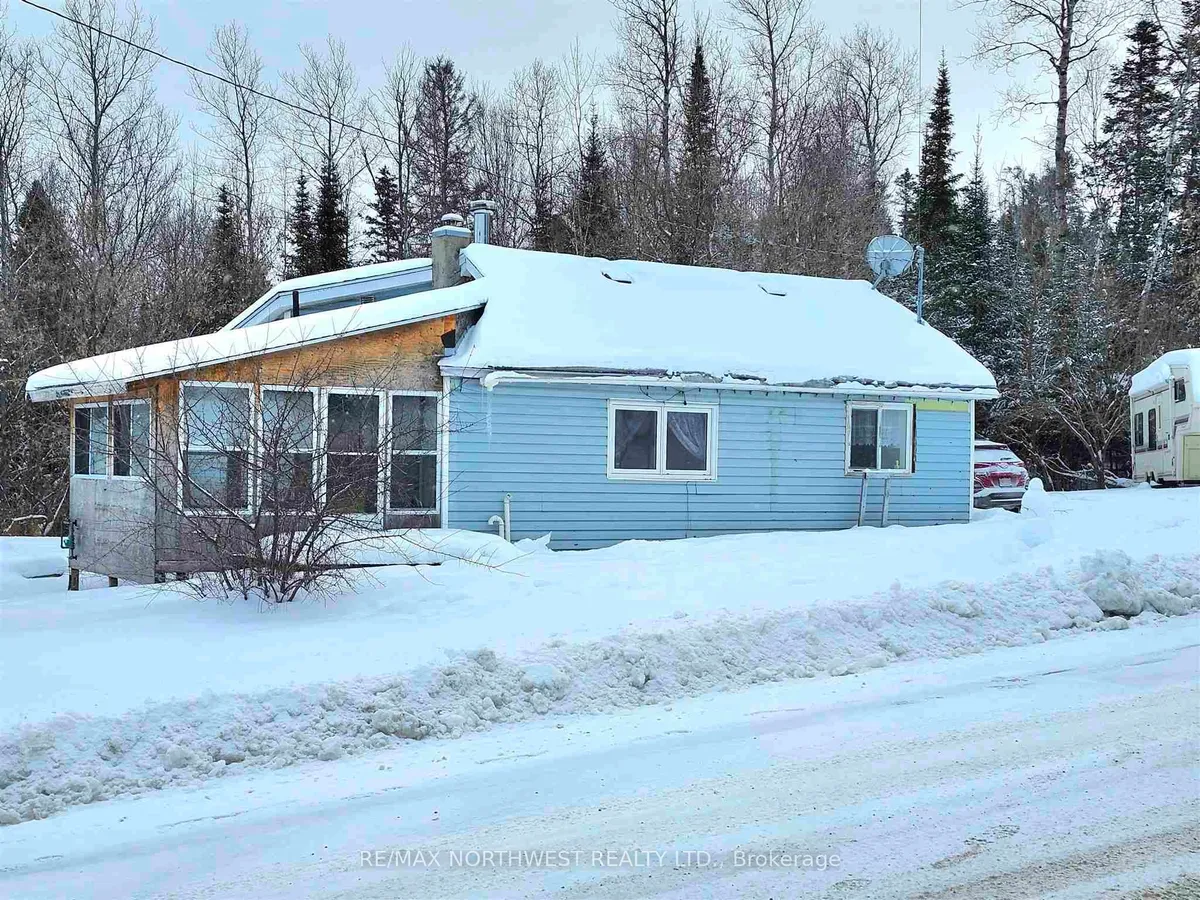 Detached in Kenora Remote Area
