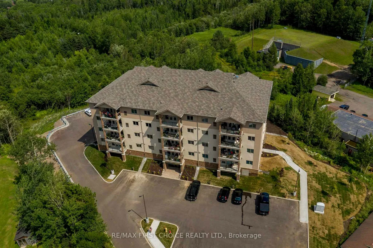 Condo Apartment in Thunder Bay