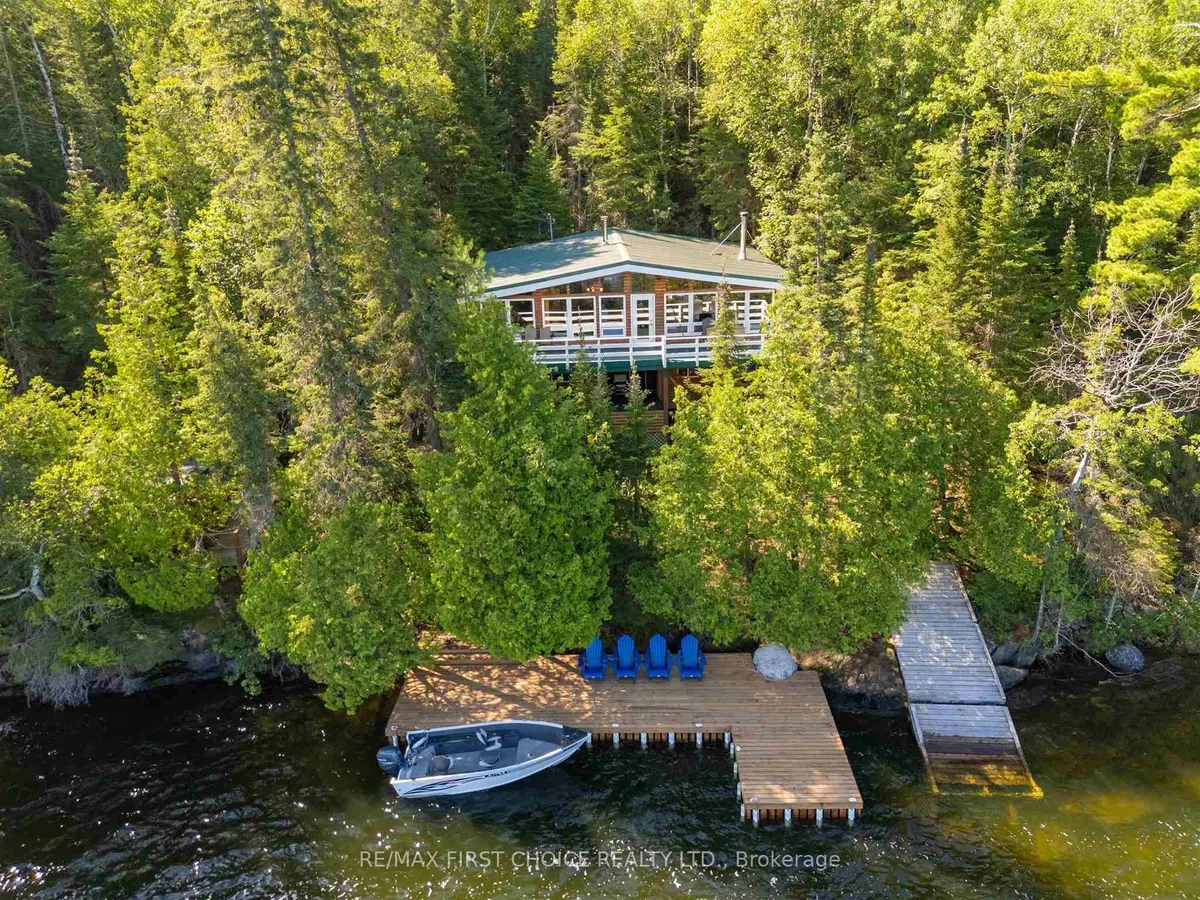 Detached in Kenora Remote Area
