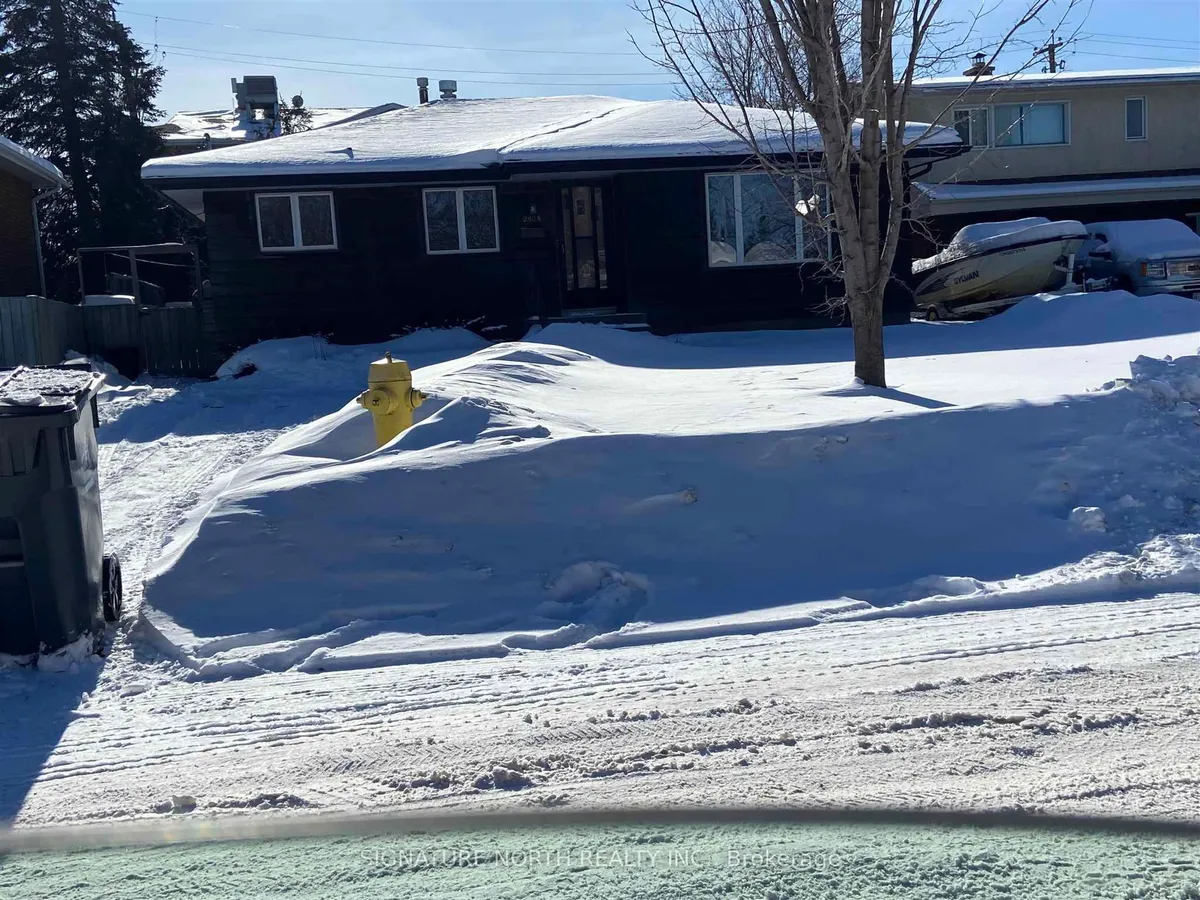 Detached in Thunder Bay