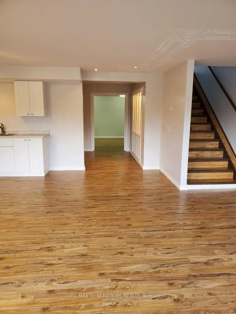 Detached in Marathon