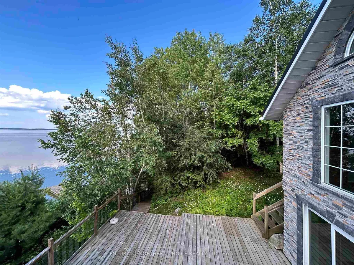 Detached in Rainy River Remote Area