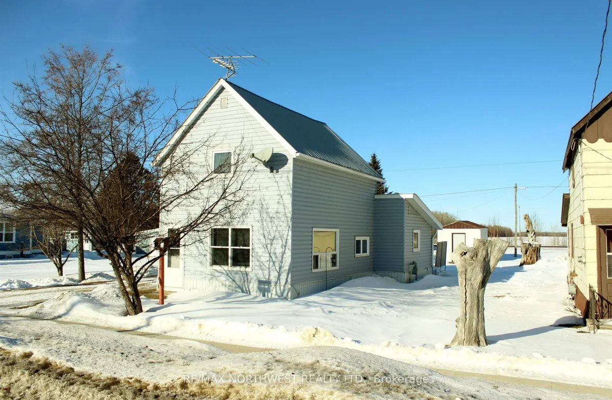 Detached in Rainy River
