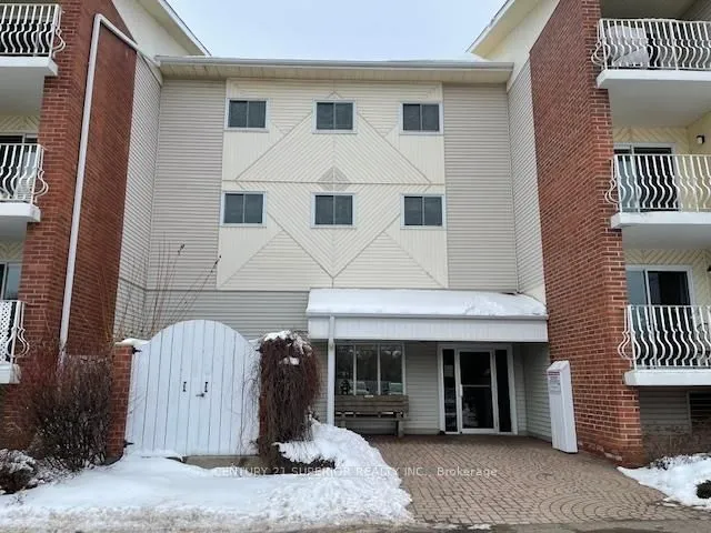Condo Apartment in Thunder Bay