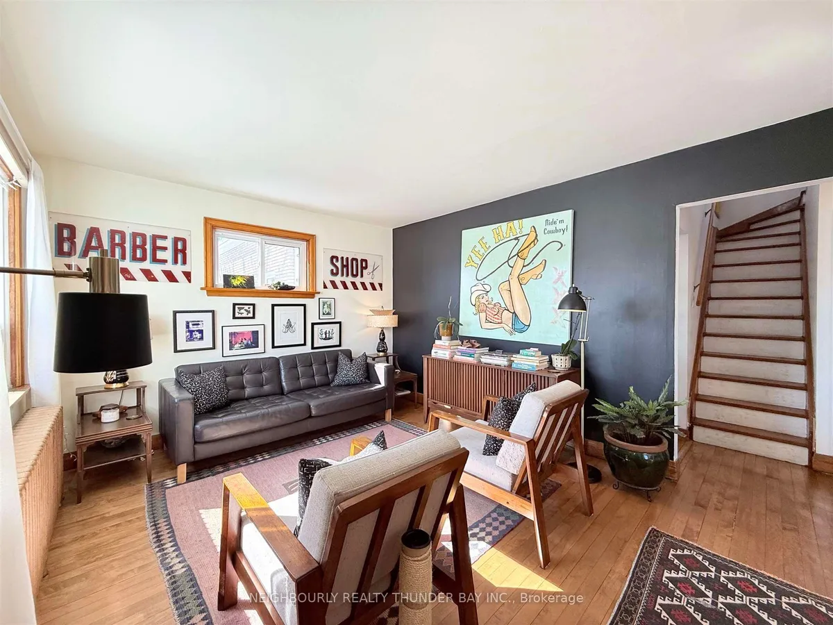 Detached in Thunder Bay