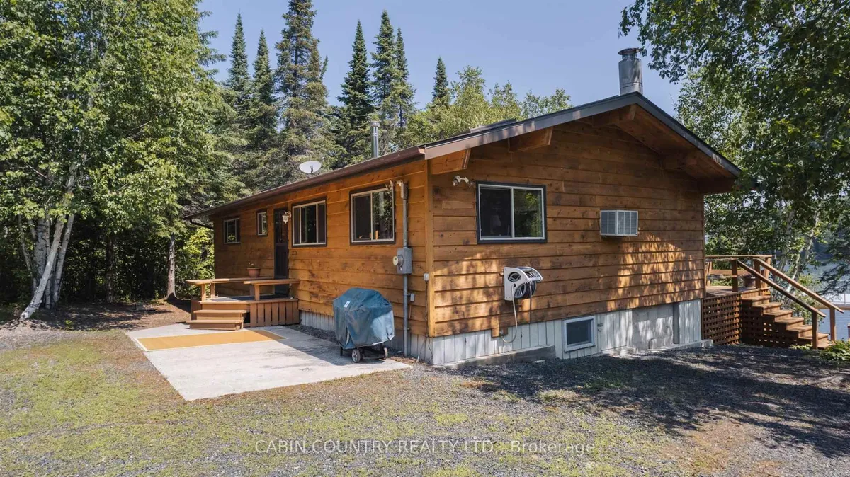 Detached in Kenora Remote Area