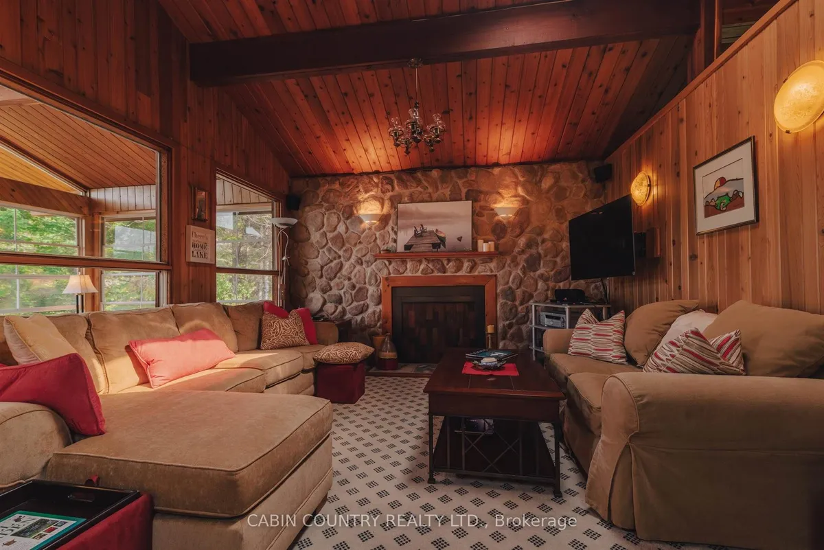 Detached in Kenora Remote Area