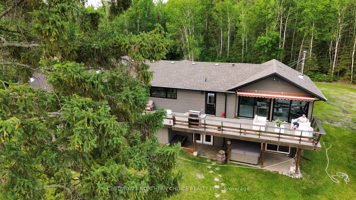 Detached in Kenora Remote Area
