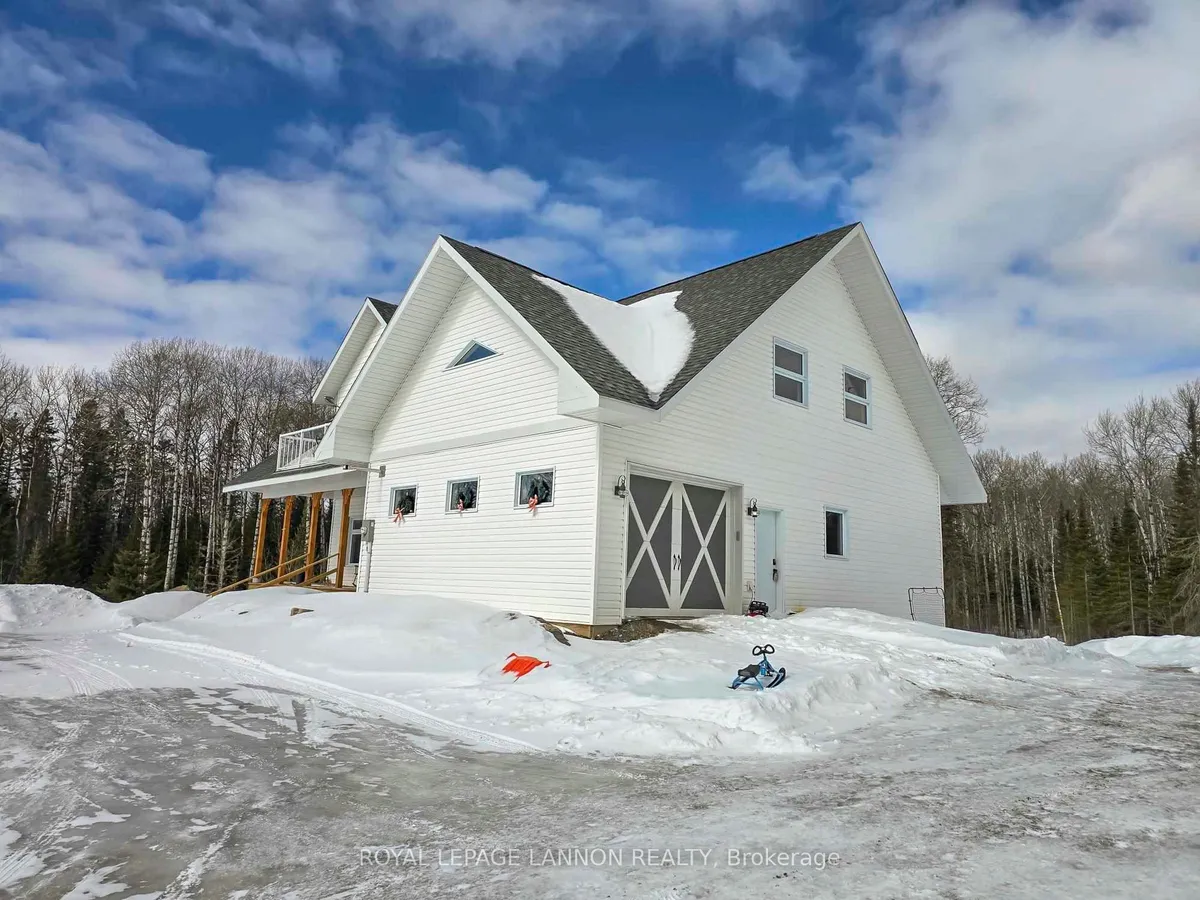 Detached in Conmee