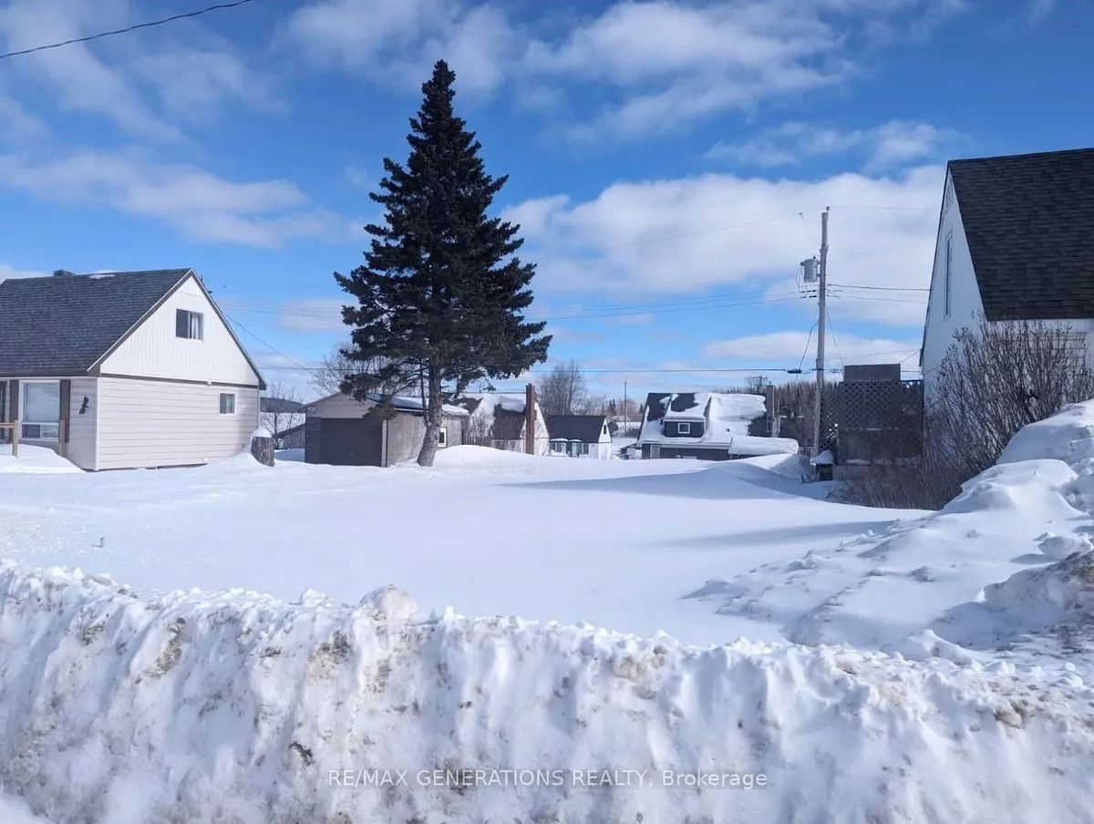 Vacant Land in Manitouwadge