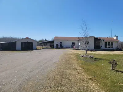 Detached in Rainy River Remote Area