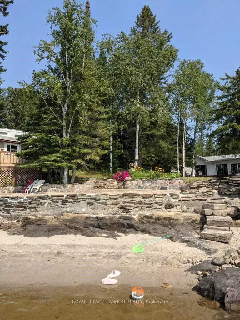 Detached in Sioux Lookout
