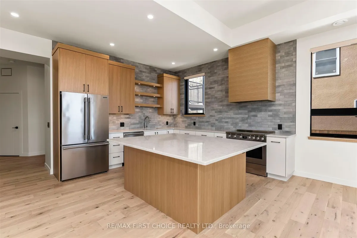 Condo Apartment in Thunder Bay