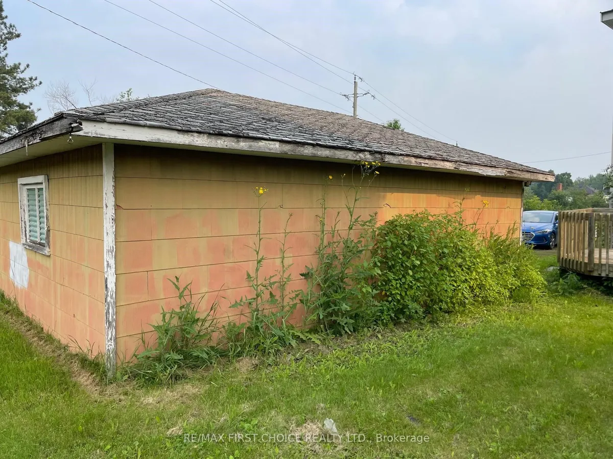 Semi-Detached in Red Rock