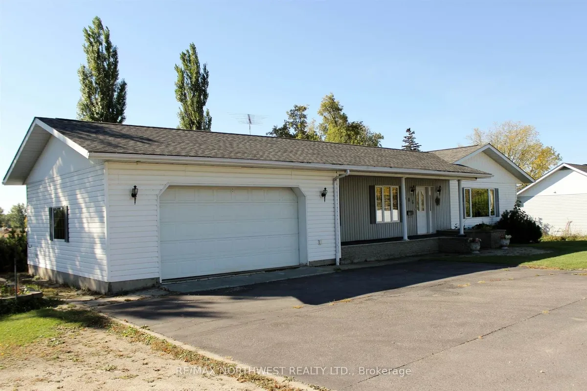 Detached in Rainy River