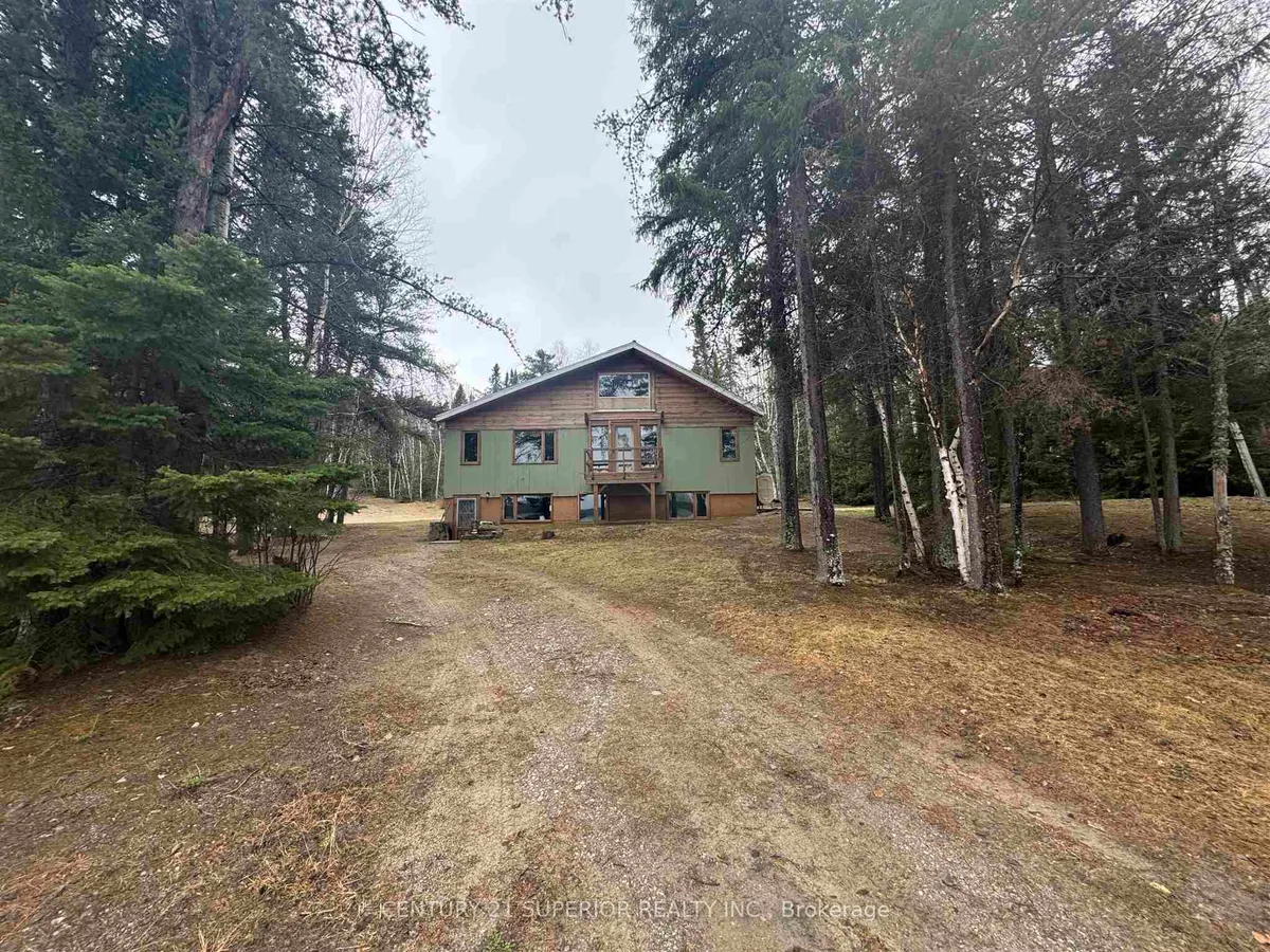 Detached in Greenstone