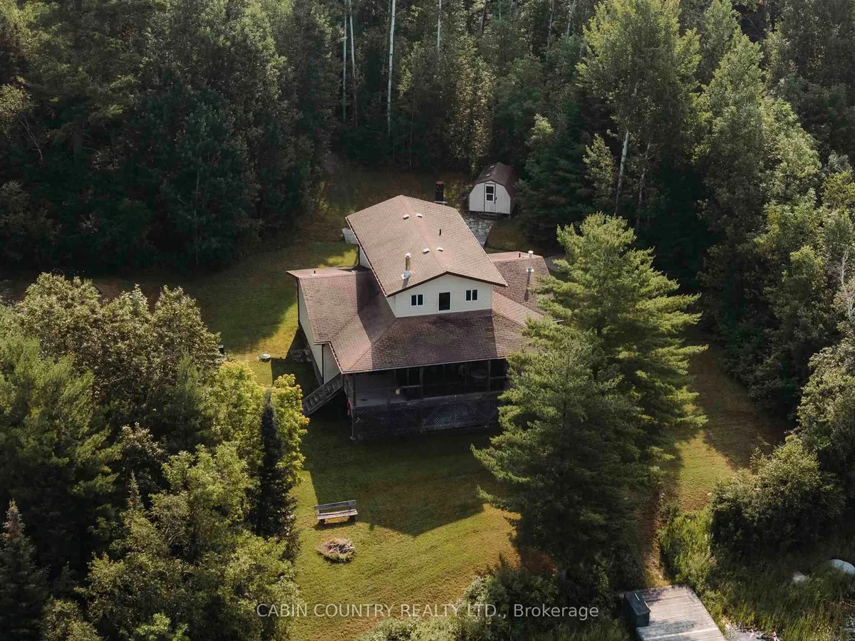 Detached in Kenora