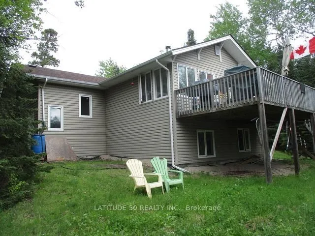Detached in Machin