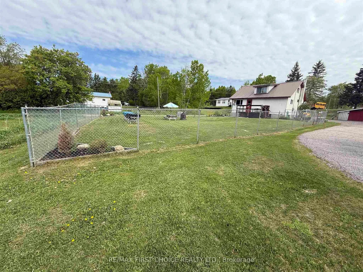 Detached in Kenora Remote Area