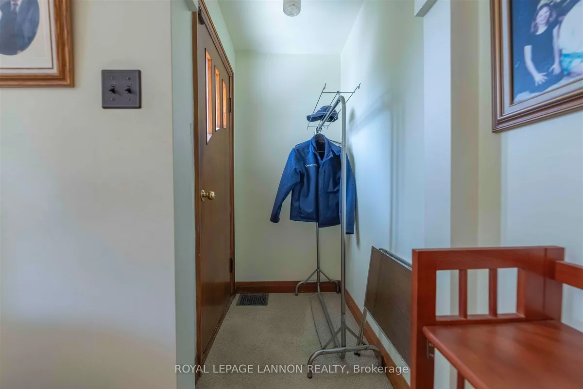 Detached in Thunder Bay