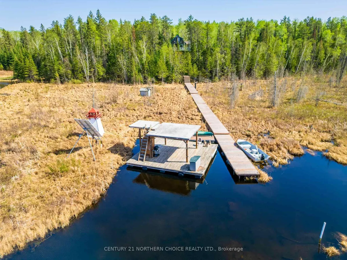 Detached in Kenora Remote Area