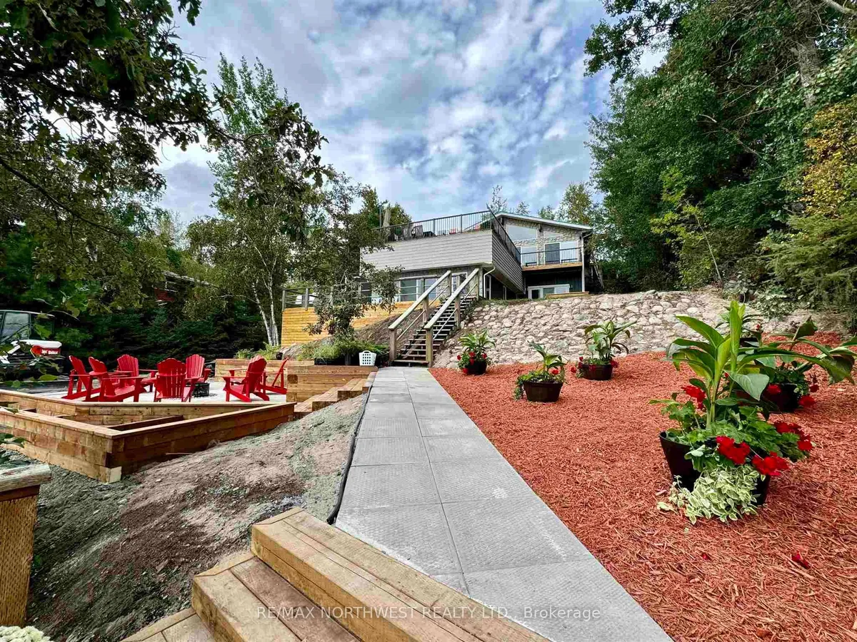 Detached in Kenora Remote Area