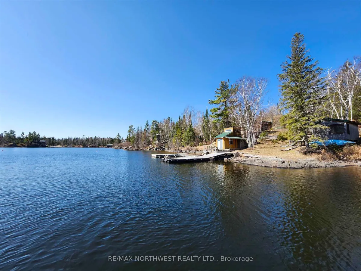 Detached in Kenora