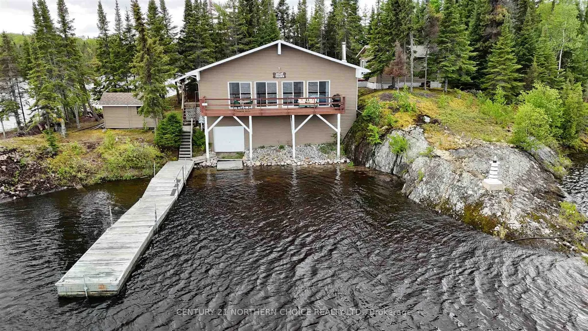 Detached in Sioux Lookout