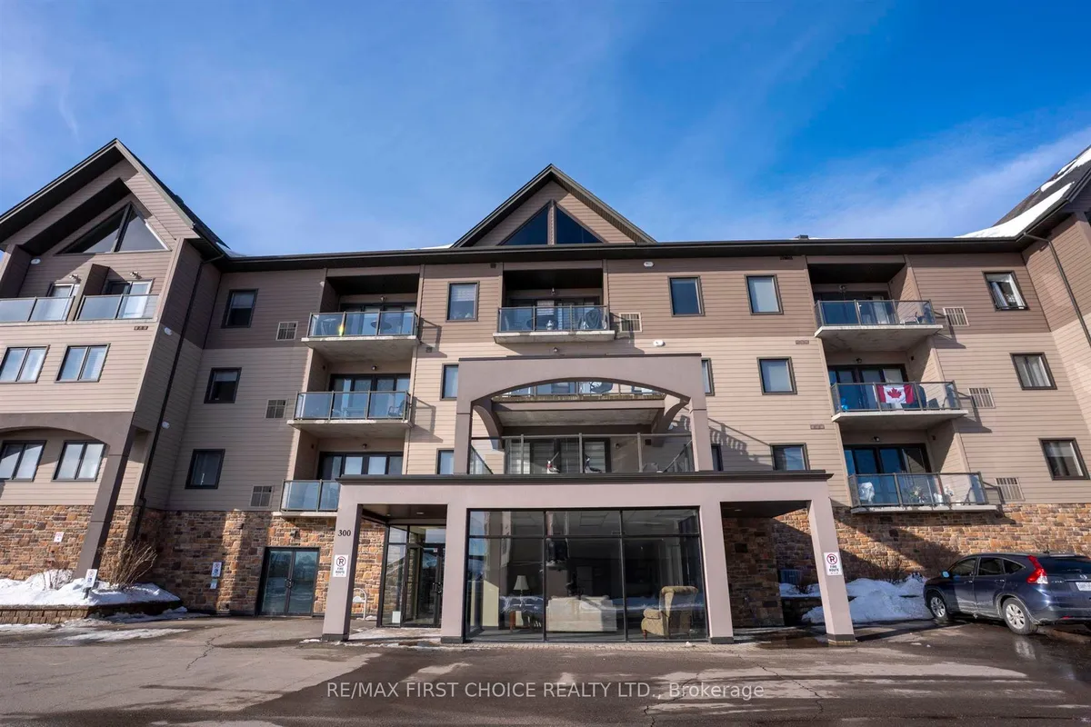 Condo Apartment in Thunder Bay
