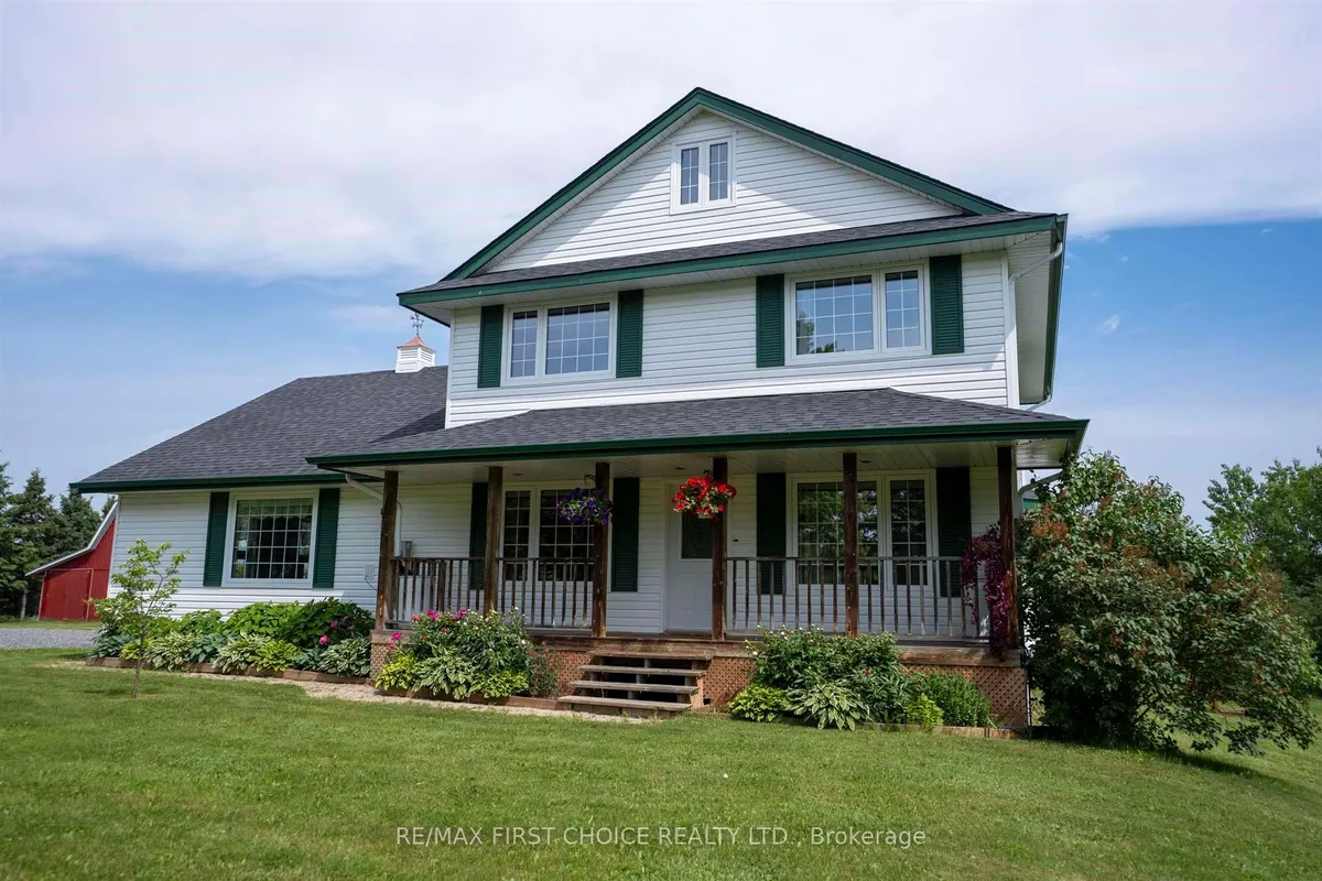 Detached in Oliver Paipoonge