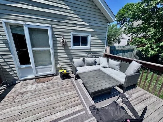 Detached in Thunder Bay