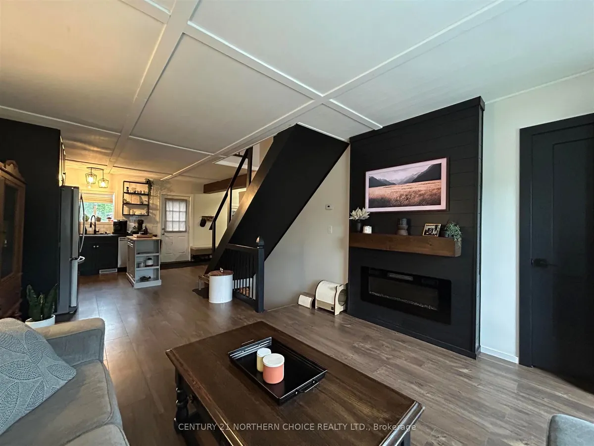 Detached in Fort Frances