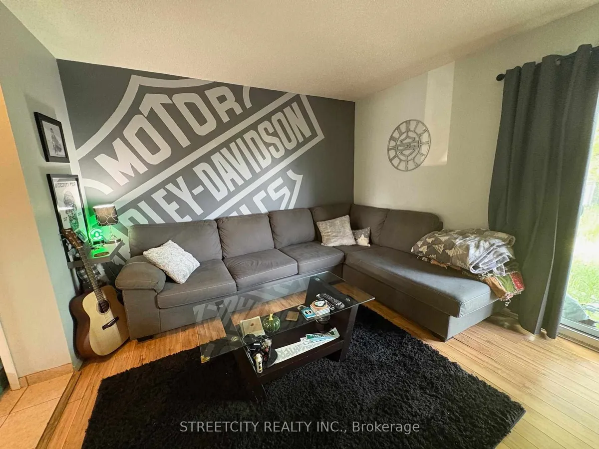 Semi-Detached in Thunder Bay