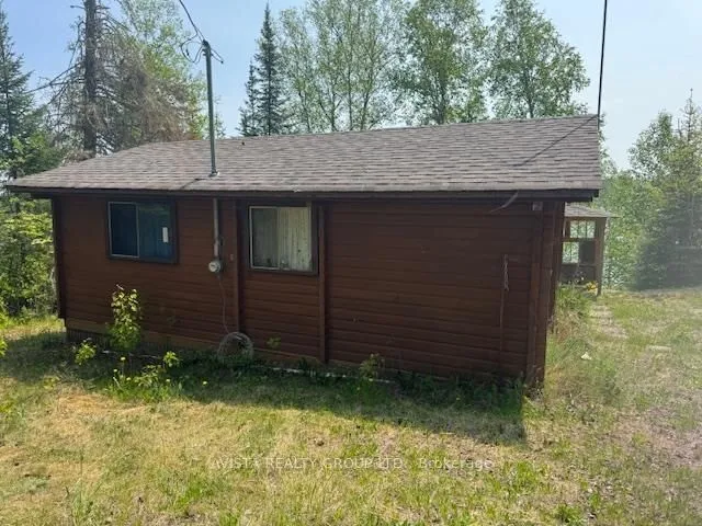 Detached in Thunder Bay Remote Area