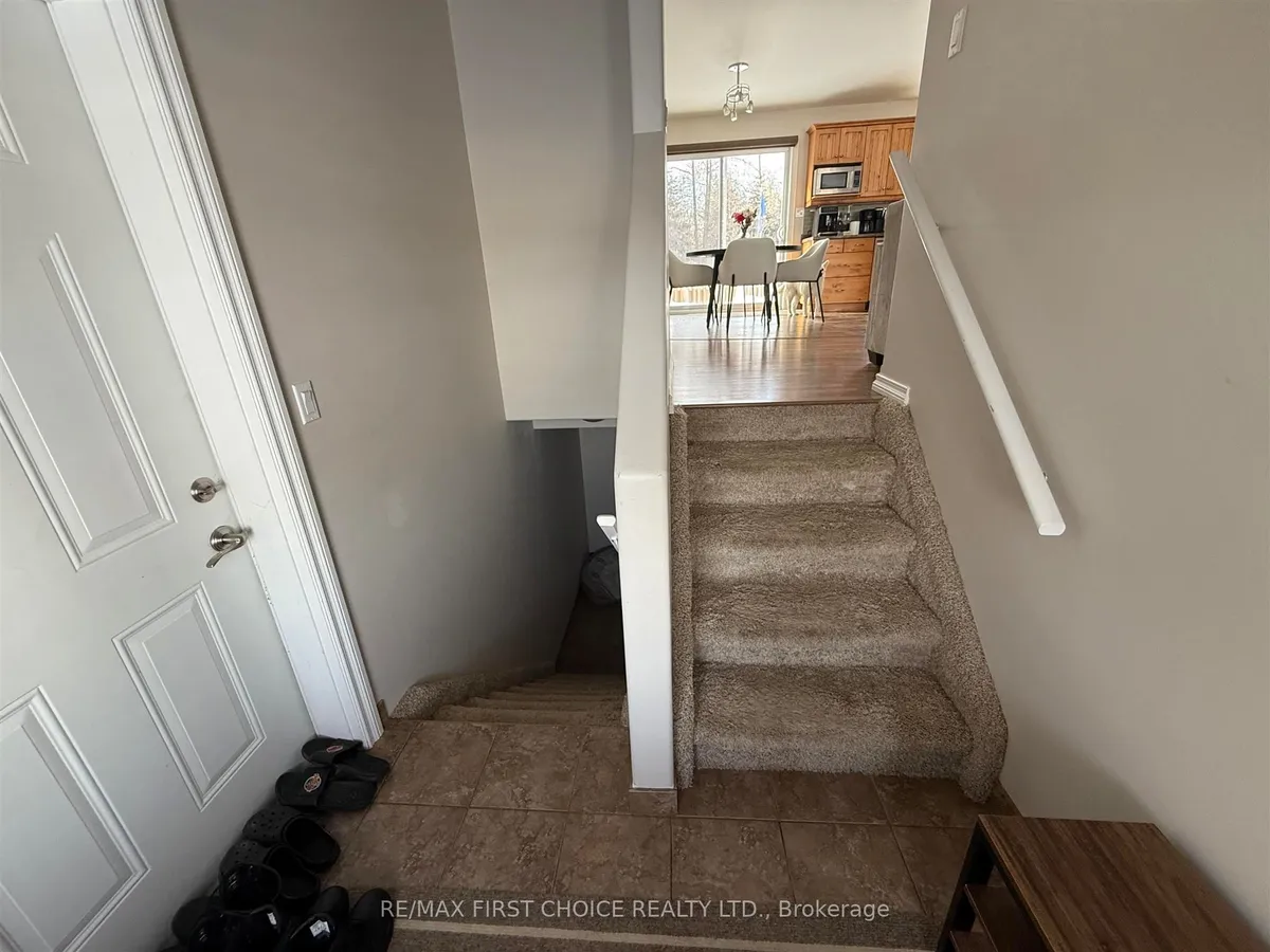 Detached in Sioux Lookout