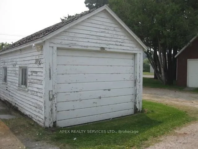 Detached in Fort Frances