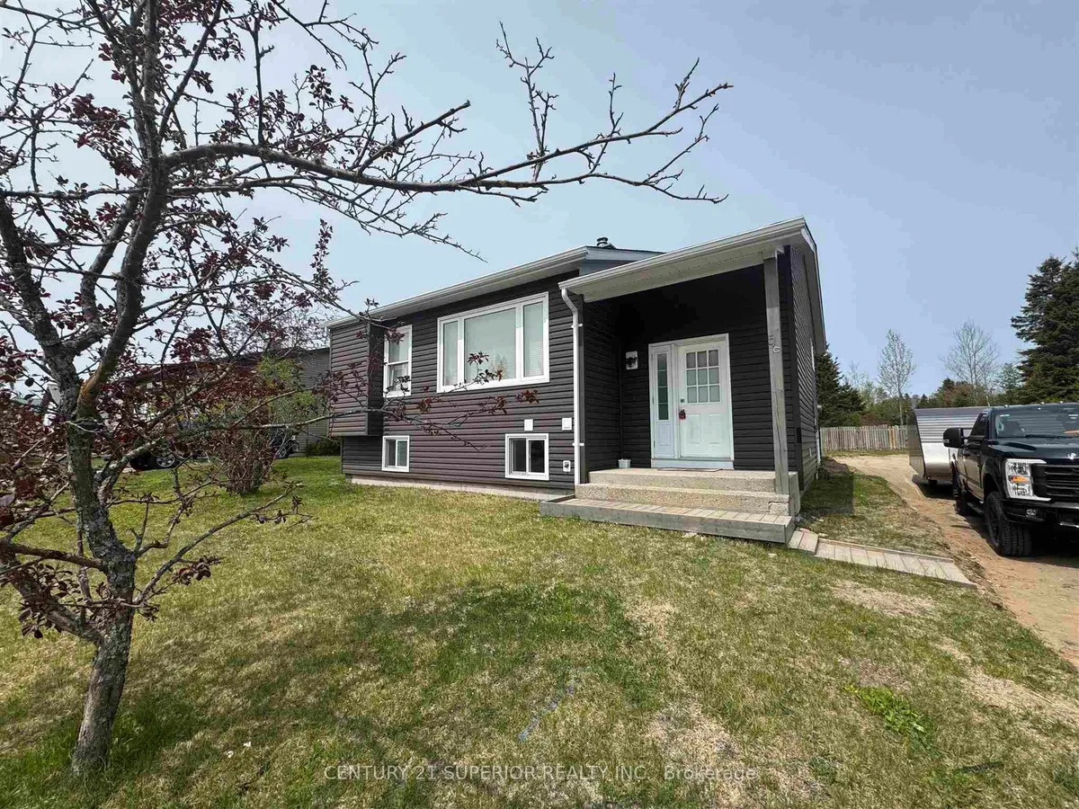Detached in Marathon