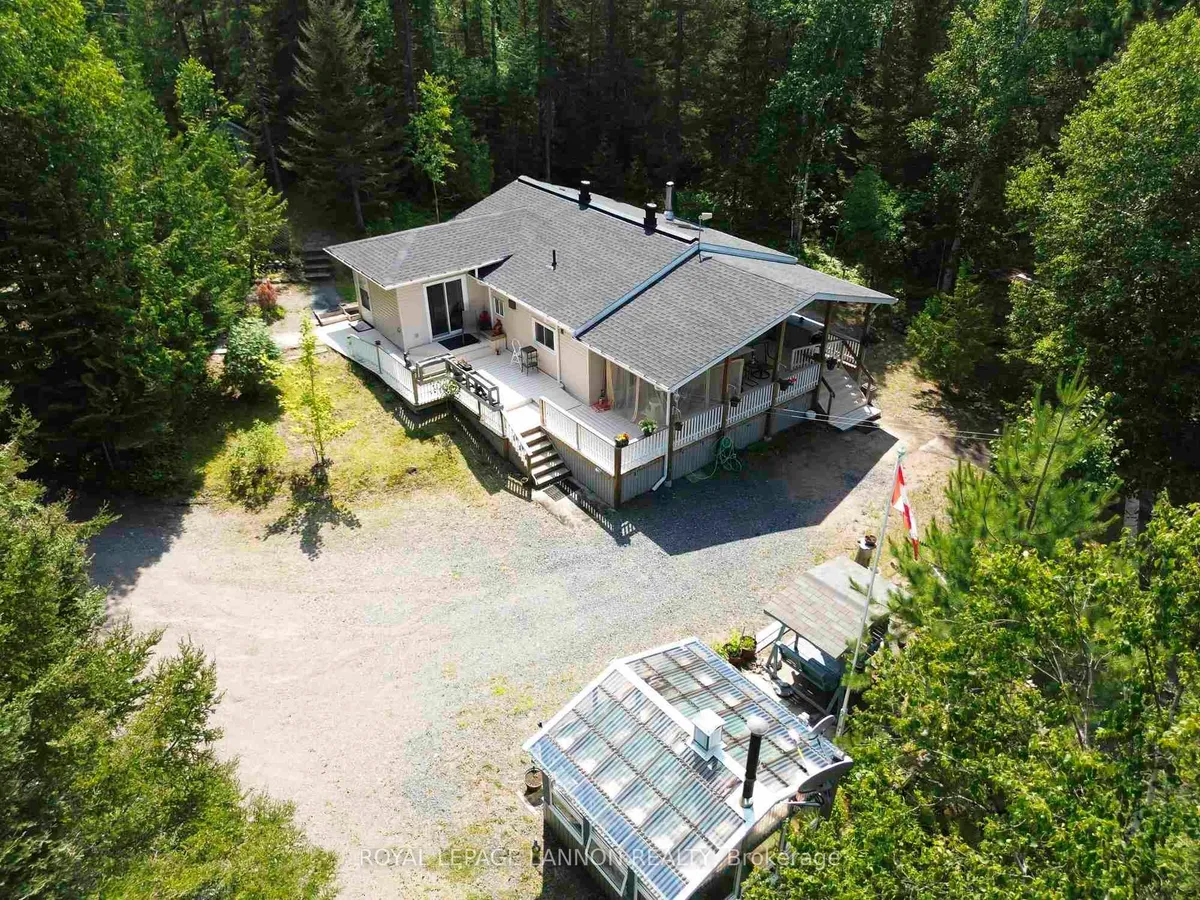 Detached in Thunder Bay Remote Area