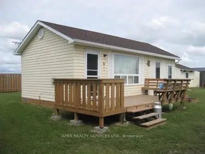 Detached in Rainy River